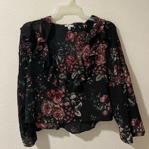 Long sleeve ruffled floral blouse crop top